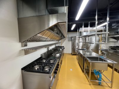 ให้เช่า Cloud-Kitchen ขนาด 20 ตรม. แบ่งเช่าได้ ซอย ลาดพร้าว 71 มีอุปกรณ์ครบ พร้อมเข้ามาทำธุรกิจขายอาหารออนไลน์ได้ทันที