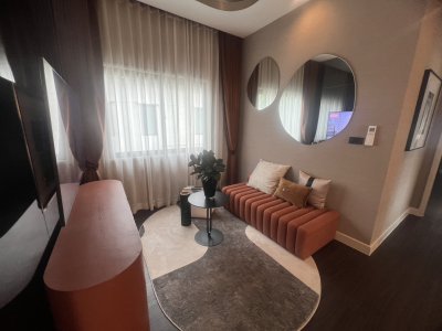ขายบ้านตัวอย่าง โครงการ Grand Bangkok Boulevard รามอินทรา-วัชรพล พื้นที่ 77.5 ตรว. ใช้สอยได้ 315 ตรม. ใกล้ทางด่วน จตุโชติ เดินทางสะดวกโซน เอกมัย-รามอินทรา และห้างมากมาย