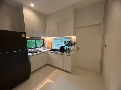 ขายบ้านตัวอย่าง โครงการ Grand Bangkok Boulevard รามอินทรา-วัชรพล พื้นที่ 60.8 ตรว. ใช้สอยได้ 232 ตรม. ใกล้ทางด่วน จตุโชติ เดินทางสะดวกโซน เอกมัย-รามอินทรา และห้างมากมาย