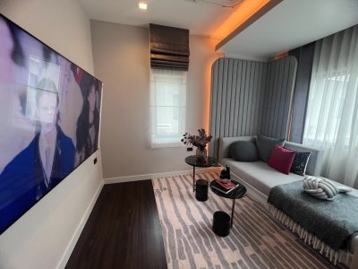 ขายบ้านตัวอย่าง โครงการ Grand Bangkok Boulevard รามอินทรา-วัชรพล พื้นที่ 60.8 ตรว. ใช้สอยได้ 232 ตรม. ใกล้ทางด่วน จตุโชติ เดินทางสะดวกโซน เอกมัย-รามอินทรา และห้างมากมาย