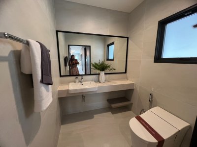 ขายบ้านตัวอย่าง โครงการ Grand Bangkok Boulevard Signature รามอินทรา-วัชรพล พื้นที่ 154.5 ตรว. ใช้สอยได้ 439 ตรม. ใกล้ทางด่วน จตุโชติ เดินทางสะดวกโซน เอกมัย-รามอินทรา และห้างมากมาย