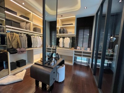 ขายบ้านตัวอย่าง โครงการ Grand Bangkok Boulevard Signature รามอินทรา-วัชรพล พื้นที่ 137.7 ตรว. ใช้สอยได้ 391 ตรม. ใกล้ทางด่วน จตุโชติ เดินทางสะดวกโซน เอกมัย-รามอินทรา และห้างมากมาย