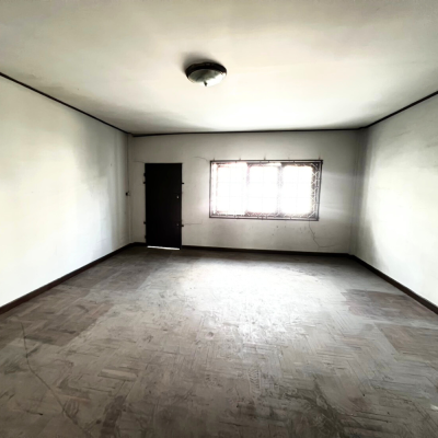 ขายทาวน์เฮ้าส์ 3 ชั้น 28 ตรว. ลาดพร้าว 71 นาคนิวาส ทำเลทอง ราคาต่ำกว่าตลาด