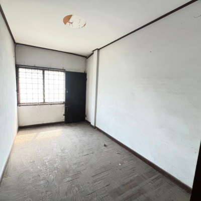 ขายทาวน์เฮ้าส์ 3 ชั้น 28 ตรว. ลาดพร้าว 71 นาคนิวาส ทำเลทอง ราคาต่ำกว่าตลาด