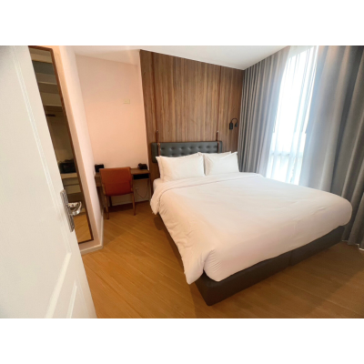 ขาย โรงแรม 5 ดาว เพื่อทำธุรกิจ ถนน ติวานนท์ ขนาด 34 ชั้น พื้นที่ใช้สอย 7,700 ตรม. ห้องพัก 197 ห้อง ห้องอเนกประสงค์ 3 ห้อง ทำเลดี เดินทางสะดวก สิ่งอำนวยความสะดวกครบครัน