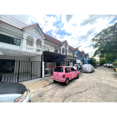 ขายทาวน์เฮ้าส์ ถ.คู้บอน ซอย 27 ขนาด 2 ชั้น 17.5 ตรว. เพิ่งรีโนเวทใหม่ทั้งหลัง ฟรี แอร์ 2 เครื่อง