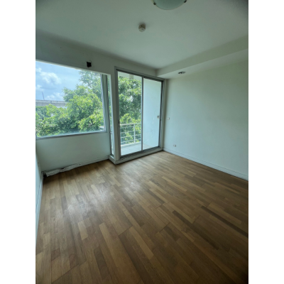 ขายคอนโด Veranda Residence ห้องสวย ชั้น 5 พื้นที่ใช้สอย 74.30 ตร.ม. 2 ห้องนอน 2 ห้องน้ำ 1 ห้องโถง 2 ระเบียง อยู่สบาย ไม่อึดอัด