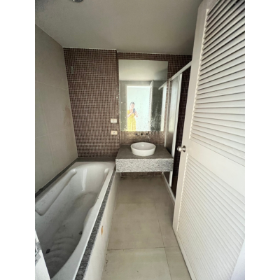 ขายคอนโด Veranda Residence ห้องสวย ชั้น 5 พื้นที่ใช้สอย 74.30 ตร.ม. 2 ห้องนอน 2 ห้องน้ำ 1 ห้องโถง 2 ระเบียง อยู่สบาย ไม่อึดอัด