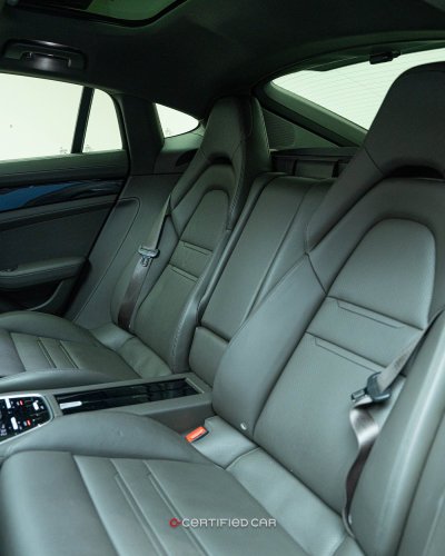 Porsche Panamera 4 E-Hybrid