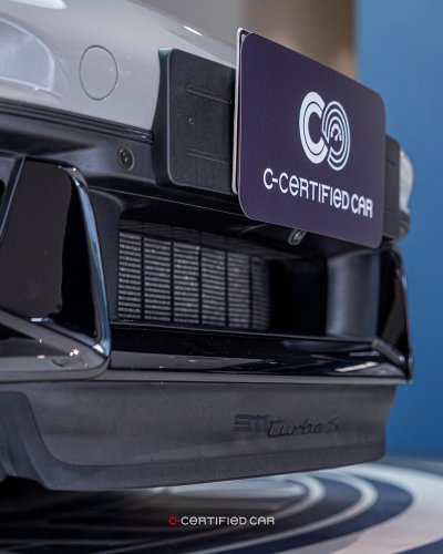 PORSCHE 911 Turbo S (2021)