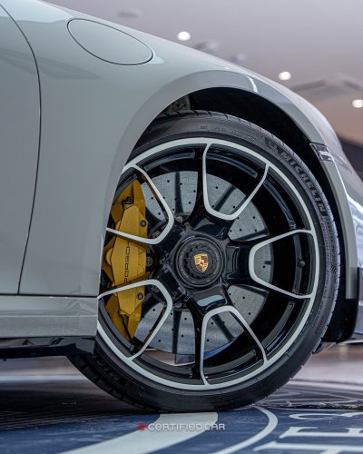 PORSCHE 911 Turbo S (2021)