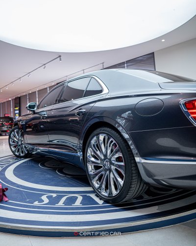 BENTLEY Flying Spur Mulliner Hybrid (2022)