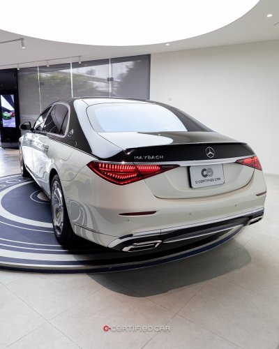 Mercedes Benz - Maybach