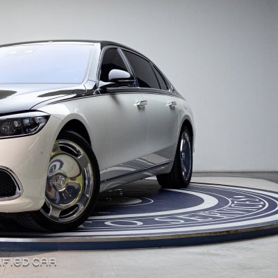 Mercedes Benz - Maybach