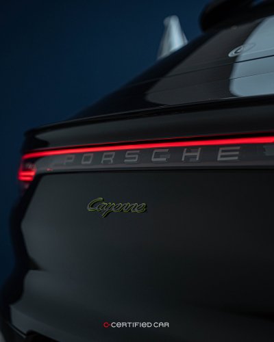 Porsche Cayenne E-Hybrid Coupe (2022)