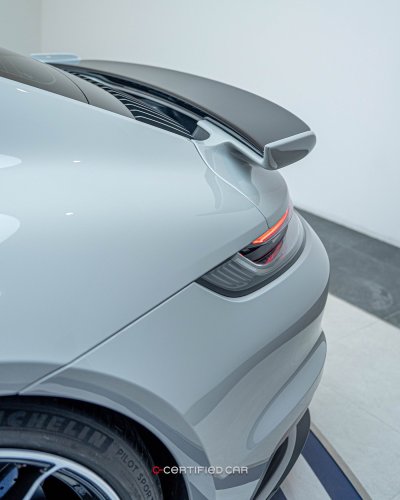 PORSCHE 911 Turbo S (2021)