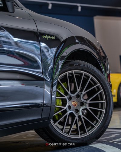 Porsche Cayenne E-Hybrid Coupe (2022)