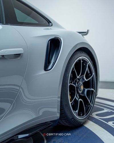 PORSCHE 911 Turbo S (2021)