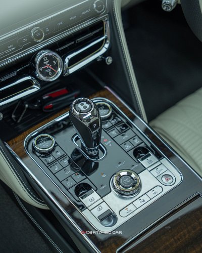 BENTLEY FLYING SPUR HYBRID BENTLEY FLYING SPUR HYBRID