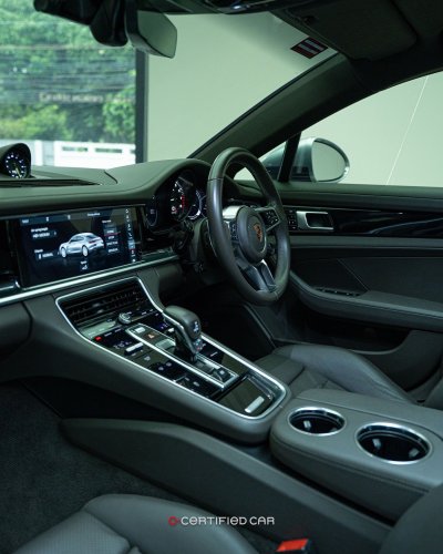 Porsche Panamera 4 E-Hybrid