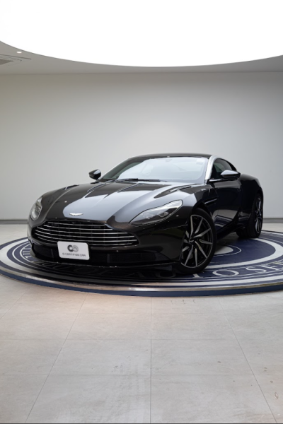 Aston Martin DB11 V12