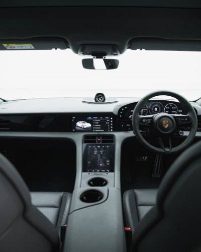 Porsche Taycan Cross Turismo (2023)