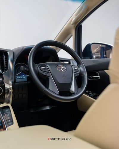 Toyota Vellfire (2021)