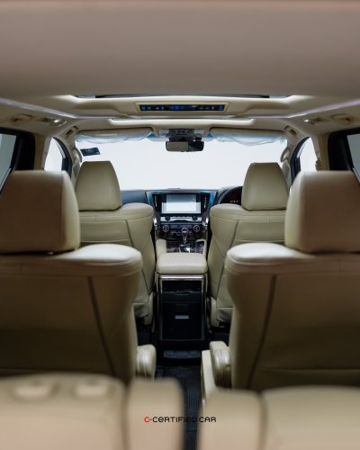 Toyota Vellfire (2021)