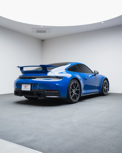 Porsche 911 Carrera (2025)