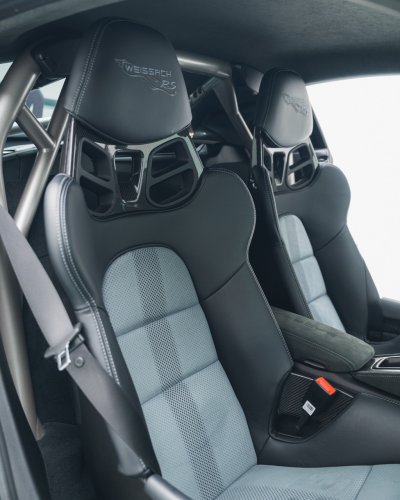 Porsche 718 Cayman GT4 RS (2025)