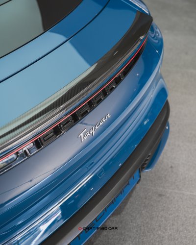 Porsche Taycan (2021)