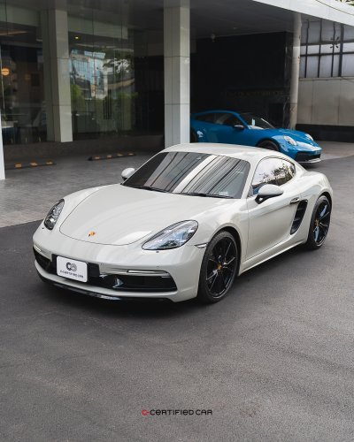 Porsche 718 Cayman (2022)