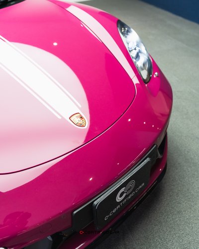 Porsche 718 Cayman (2023)