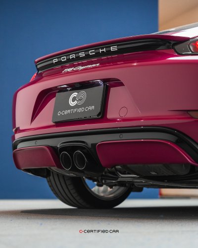 Porsche 718 Cayman (2023)