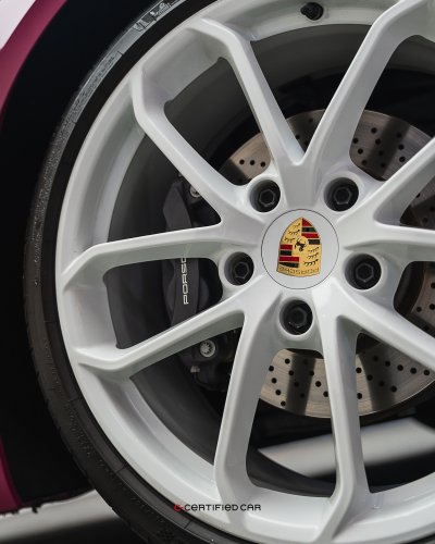 Porsche 718 Cayman (2023)