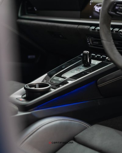 Porsche 911 Carrera GTS (2022)