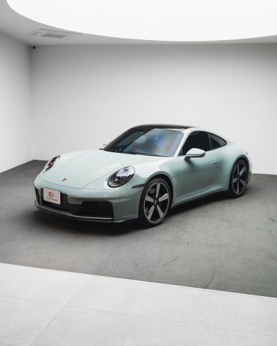 Porsche 911 Carrera (2024)
