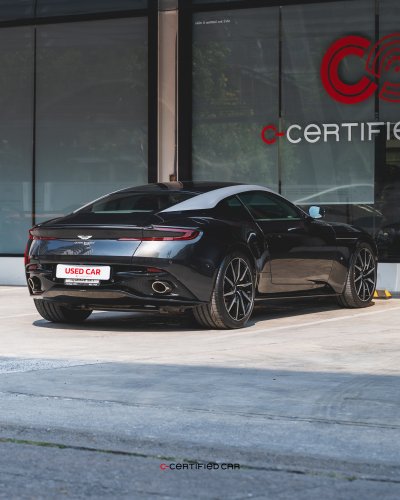 Aston Martin DB11 (2017)