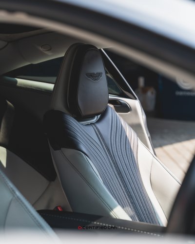 Aston Martin DB11 (2017)