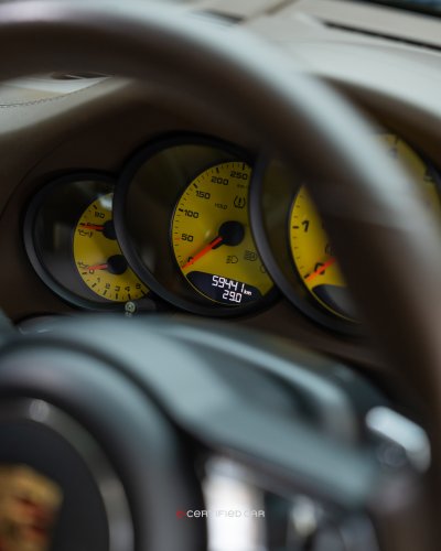 Porsche 911 Carrera (2016)