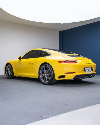 Porsche 911 Carrera (2016)