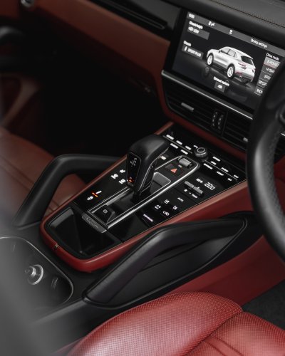 Porsche Cayenne E-Hybrid (EU SPEC) 2020