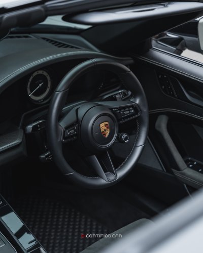 Porsche 911 Targa 4 GTS (2022)