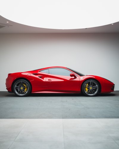 Ferrari 488 GTB (2016)