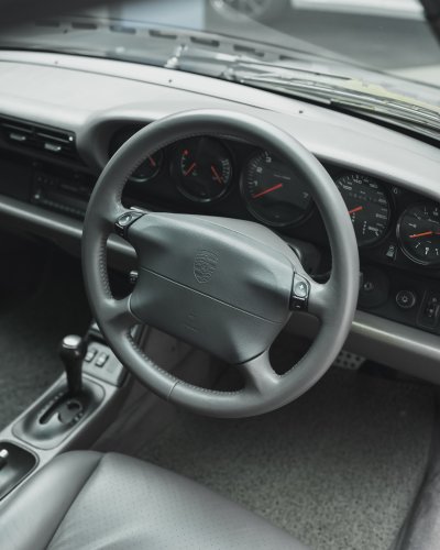 Porsche 911 Carrera (1994)