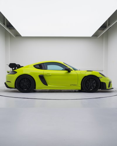 Porsche 718 Cayman GT4 RS (2024)
