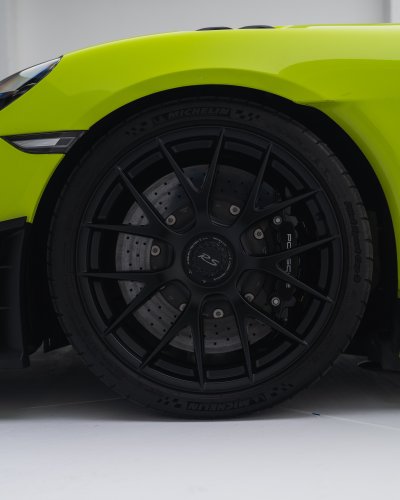 Porsche 718 Cayman GT4 RS (2024)