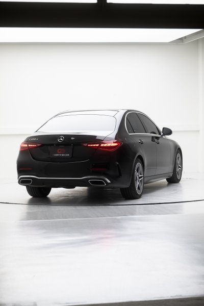 Mercedes Benz C220d (2024)