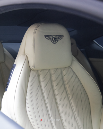 Bentley Continental GTC V8