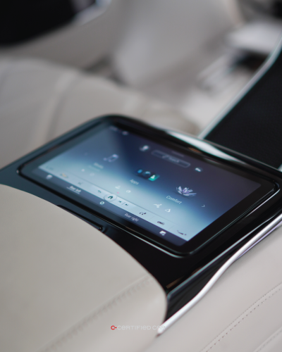 Mercedes Benz - Maybach